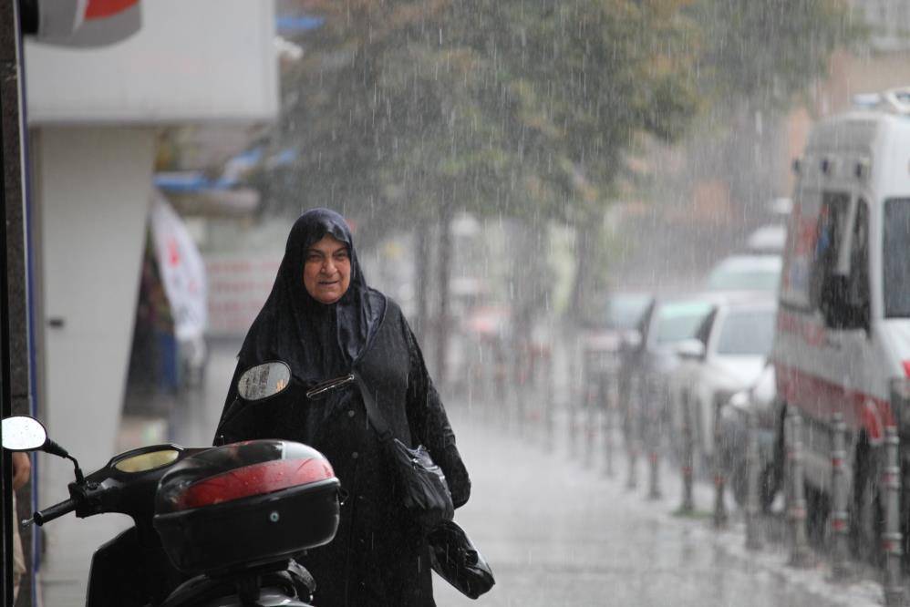 Hafta sonu tüm Konya ıslanacak! 9 konumda kuvvetli yağacak 4